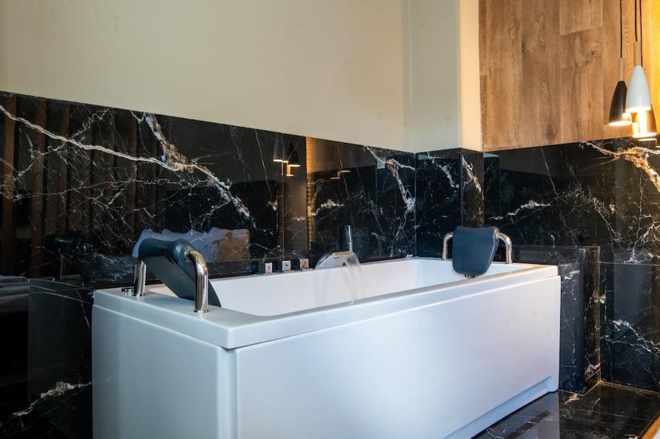 Apartmán Noho Boutique , Premium Living Dikeou 8 Atény Exteriér fotografie